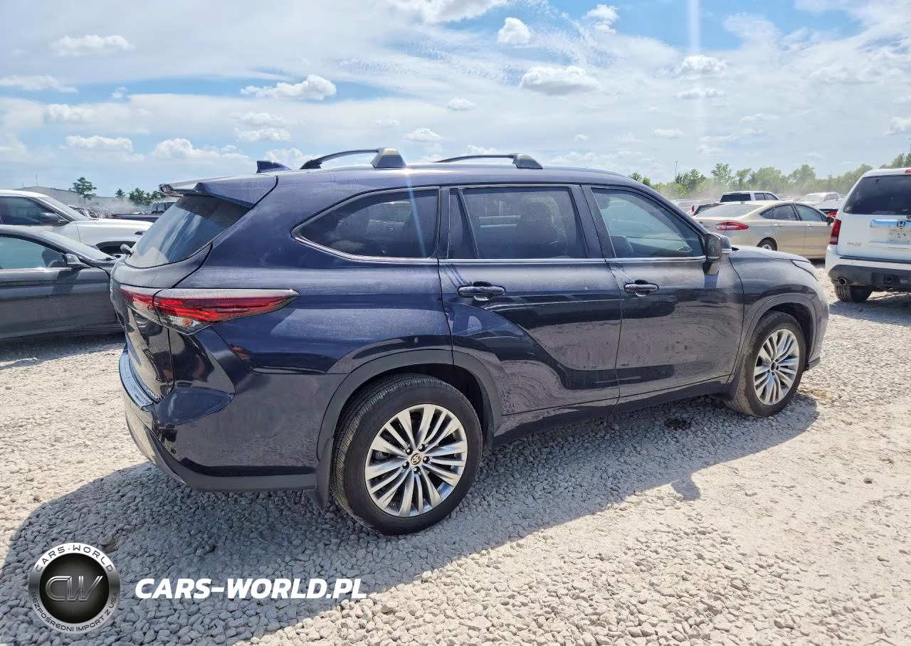 2024 Toyota Highlander Platinum VIN:5TDKDRAH8RS544052 - 3
