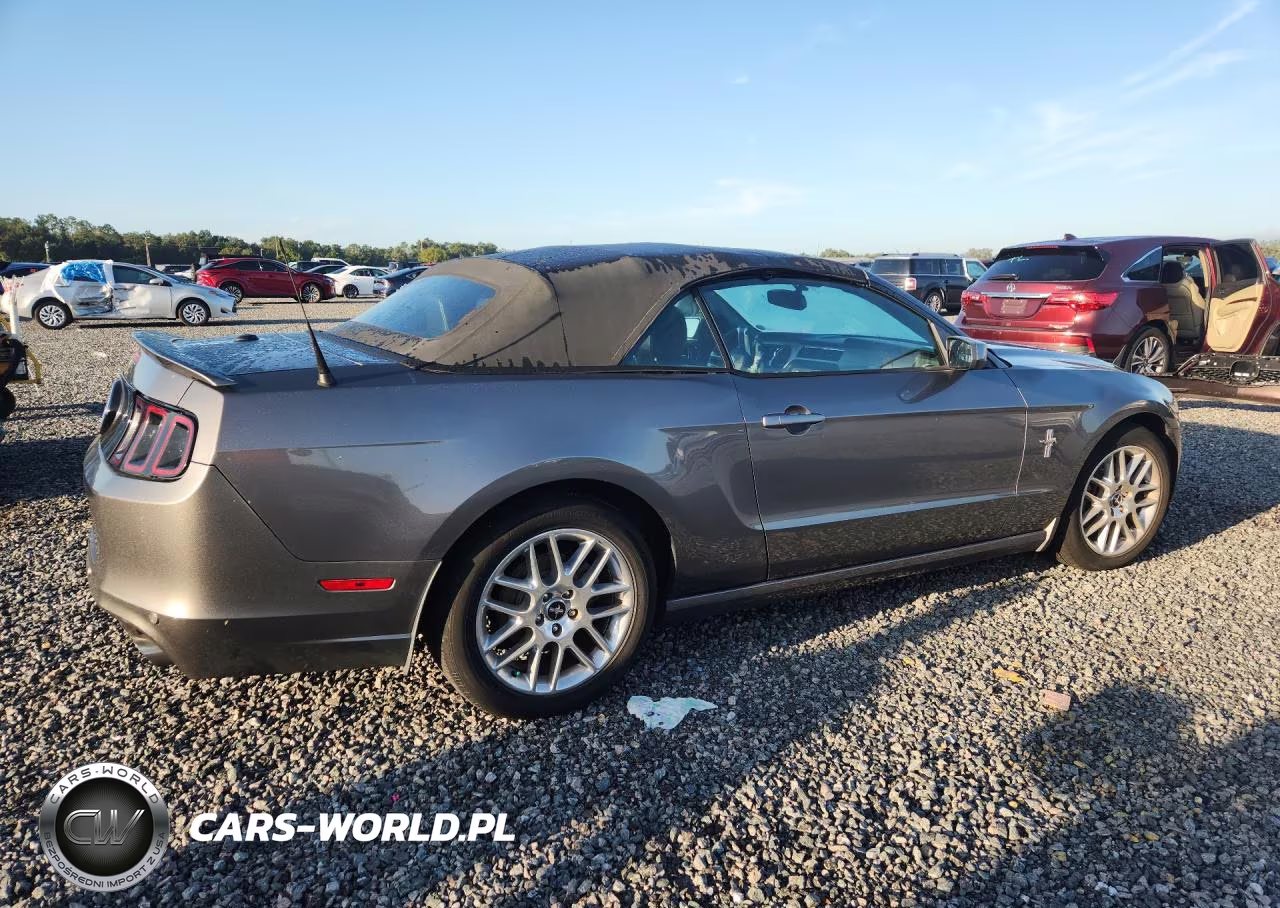 2014 Ford Mustang VIN:1ZVBP8EM0E5328296 - 3