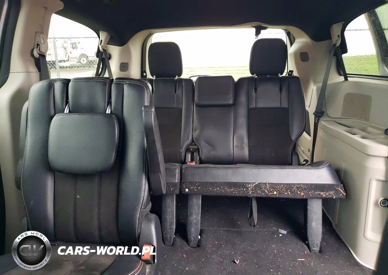 2019 Dodge Grand Caravan Sxt VIN:2C4RDGCG8KR802866 - 10