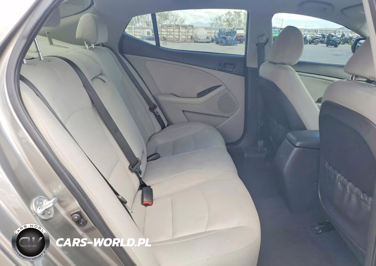 2015 Kia Optima Lx VIN:5XXGM4A70FG503699 - 10