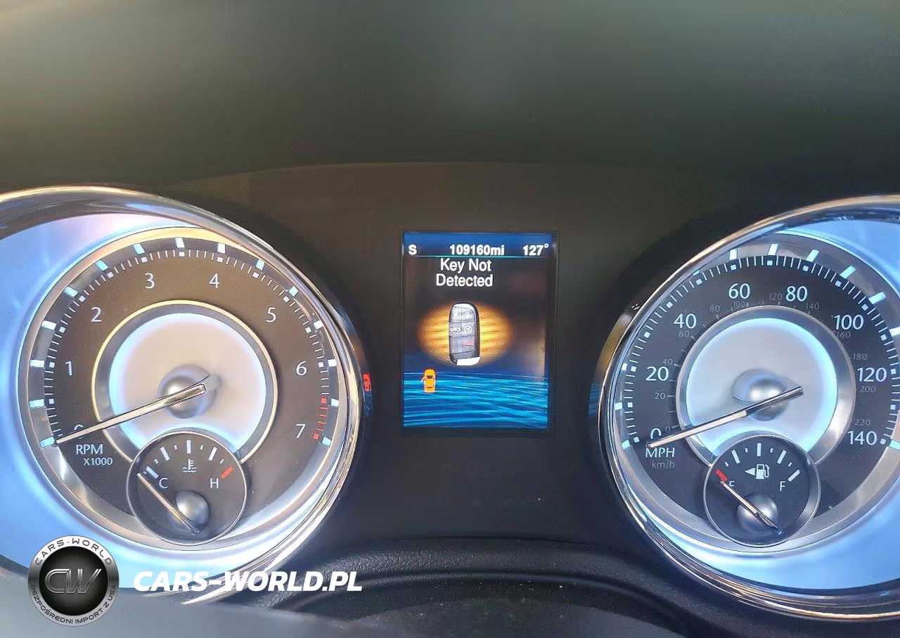 2013 Chrysler 300 VIN:2C3CCARG1DH543227 - 9