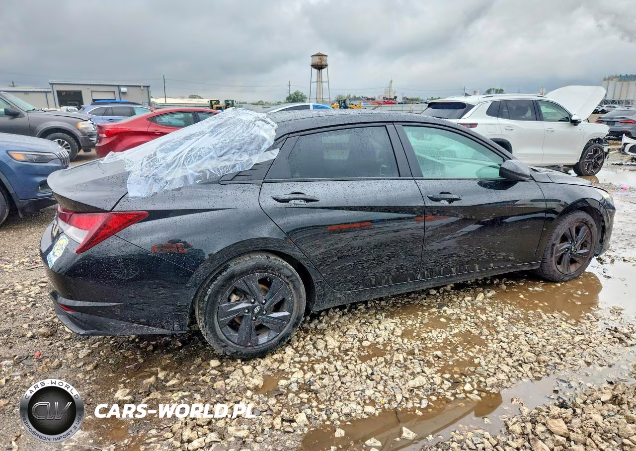 2021 Hyundai Elantra Sel VIN:5NPLM4AG3MH021650 - 3