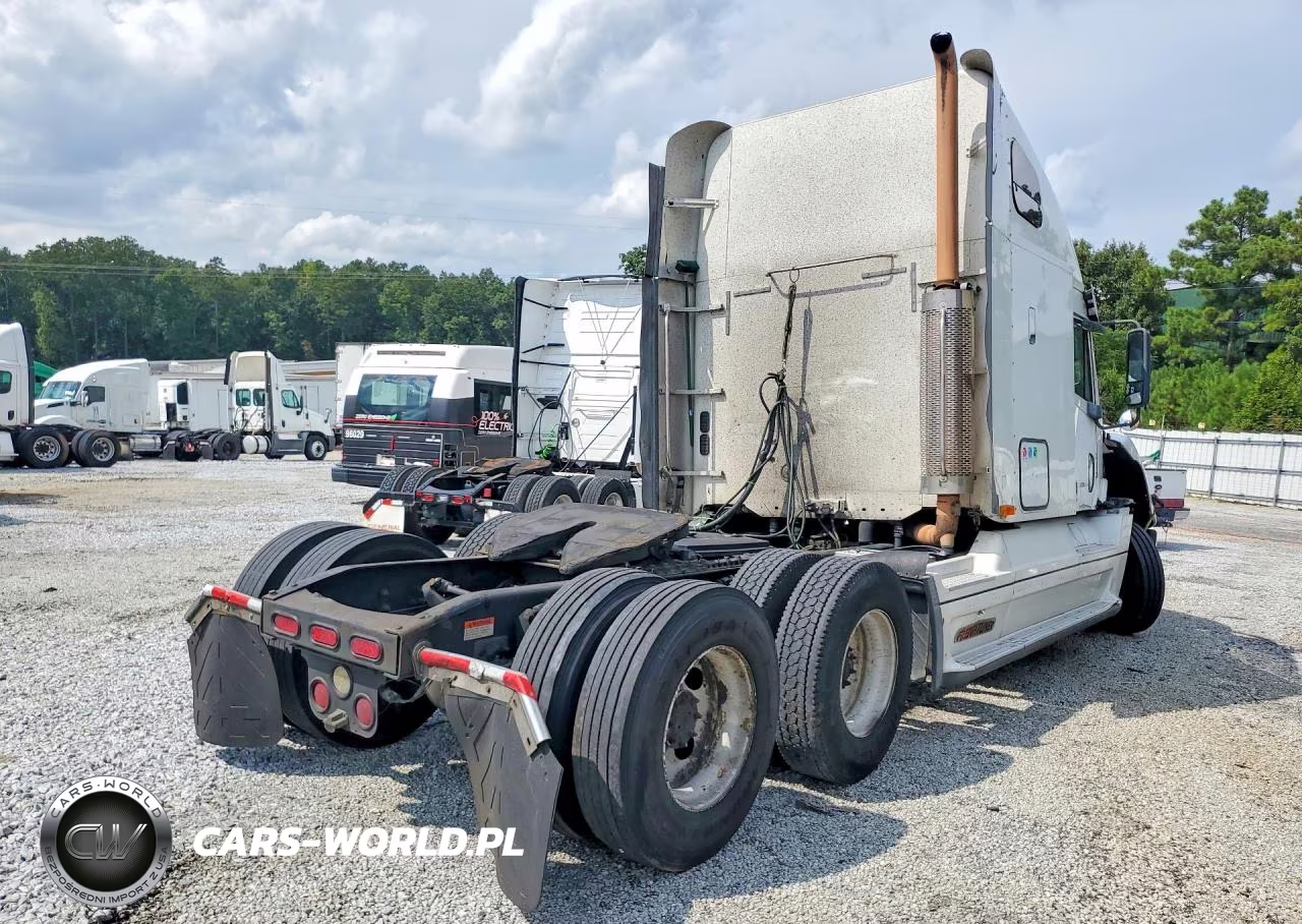 2007 Freightliner Columbia 120 Semi Truck VIN:1FUJA6CK07LX77992 - 3