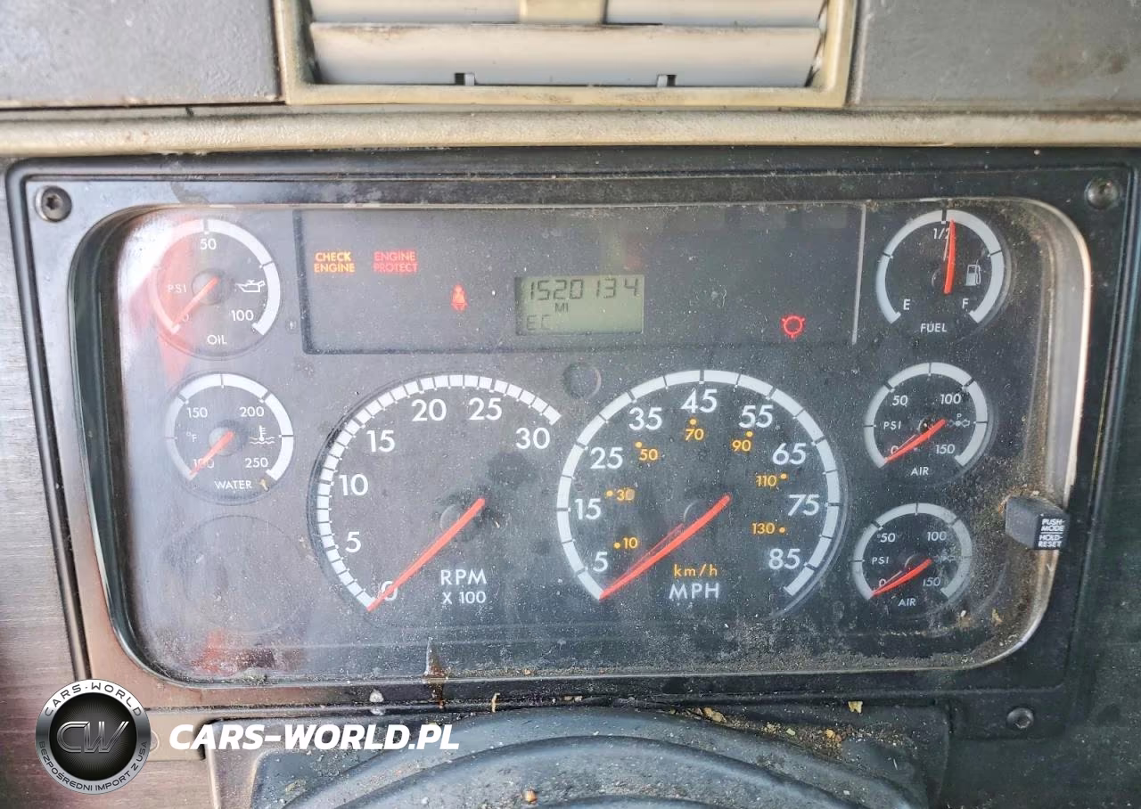 2007 Freightliner Columbia 120 Semi Truck VIN:1FUJA6CK07LX77992 - 9