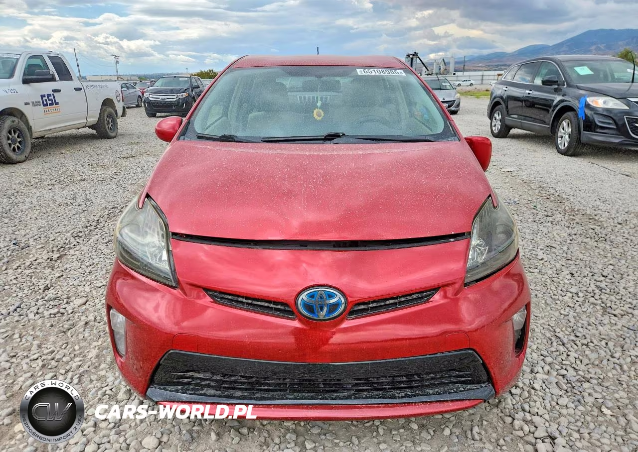 2013 Toyota Prius VIN:JTDKN3DU2D0352561 - 5