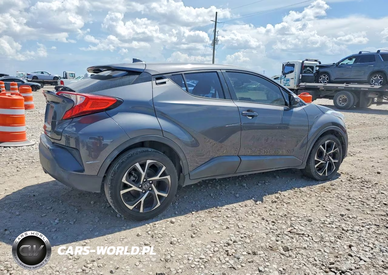 2018 Toyota C-Hr Xle VIN:NMTKHMBX3JR007587 - 3