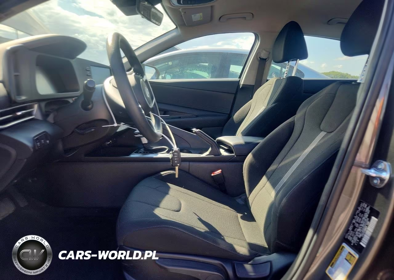 2025 Hyundai Elantra Se VIN:KMHLL4DG0SU022994 - 7
