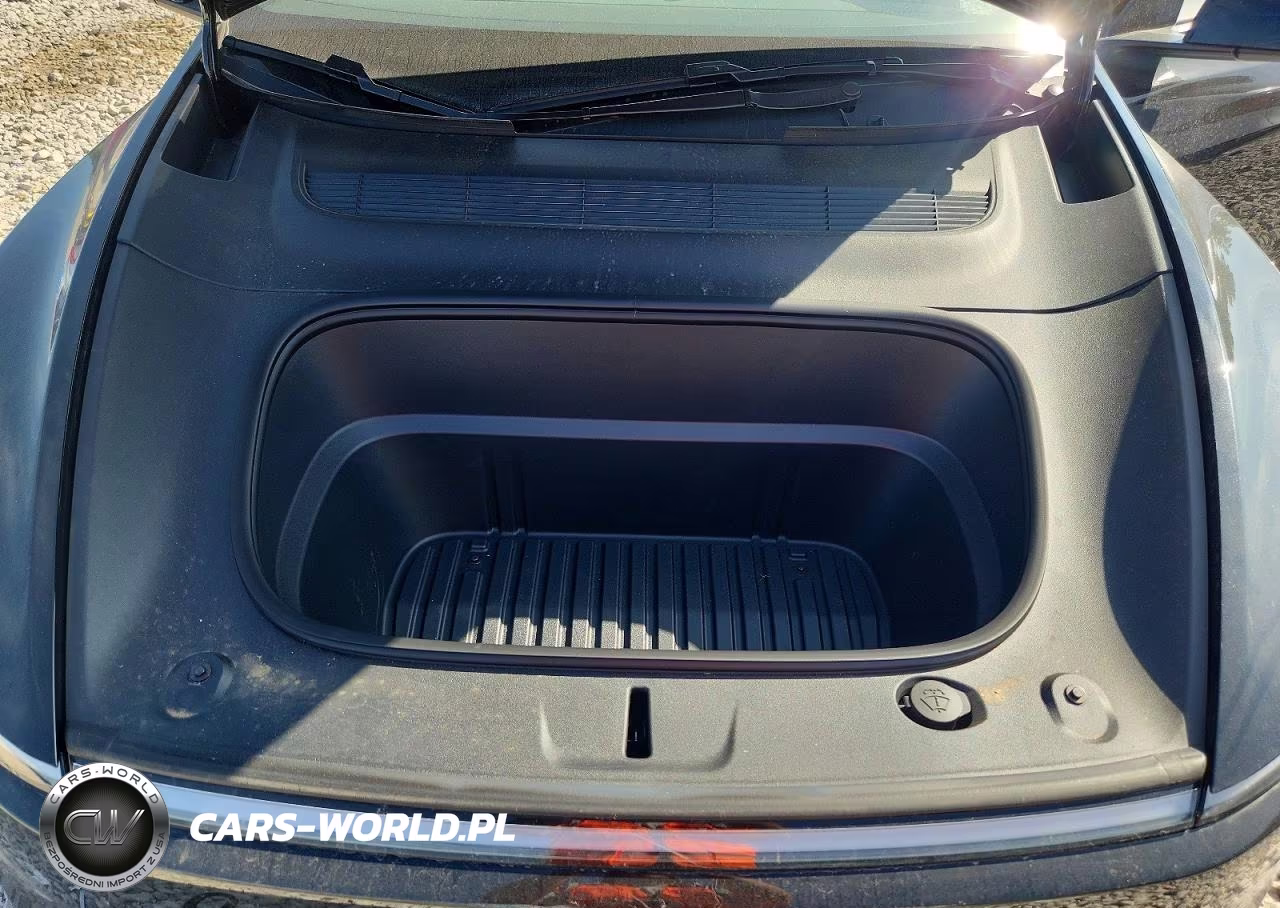 2026 Tesla Model Y VIN:7SAYGDEE7TF604518 - 11