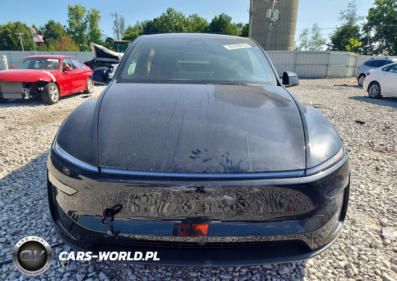 2026 Tesla Model Y VIN:7SAYGDEE7TF604518 - 5