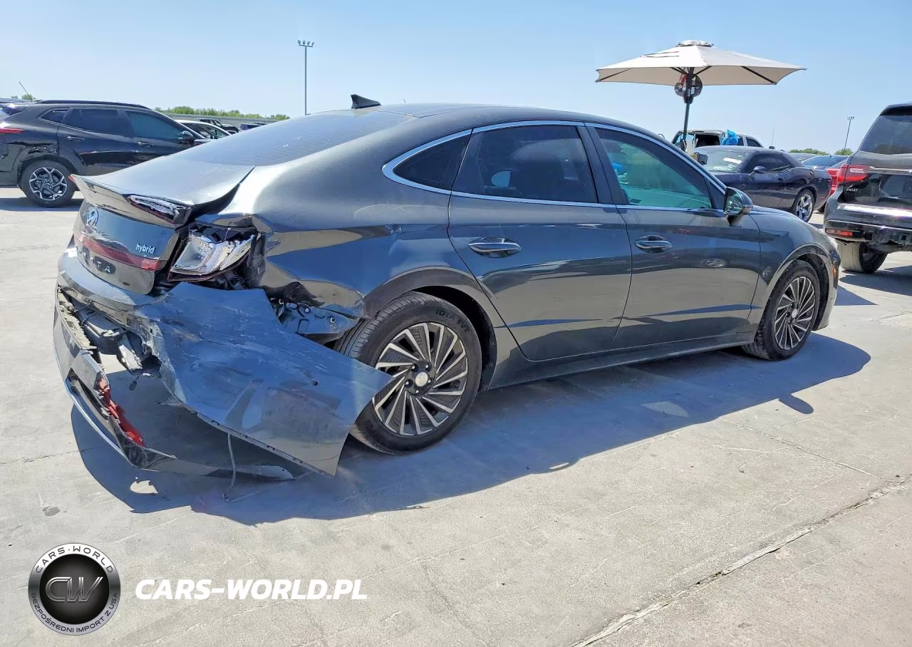 2023 Hyundai Sonata Hybrid Limited VIN:KMHL54JJ7PA066980 - 3