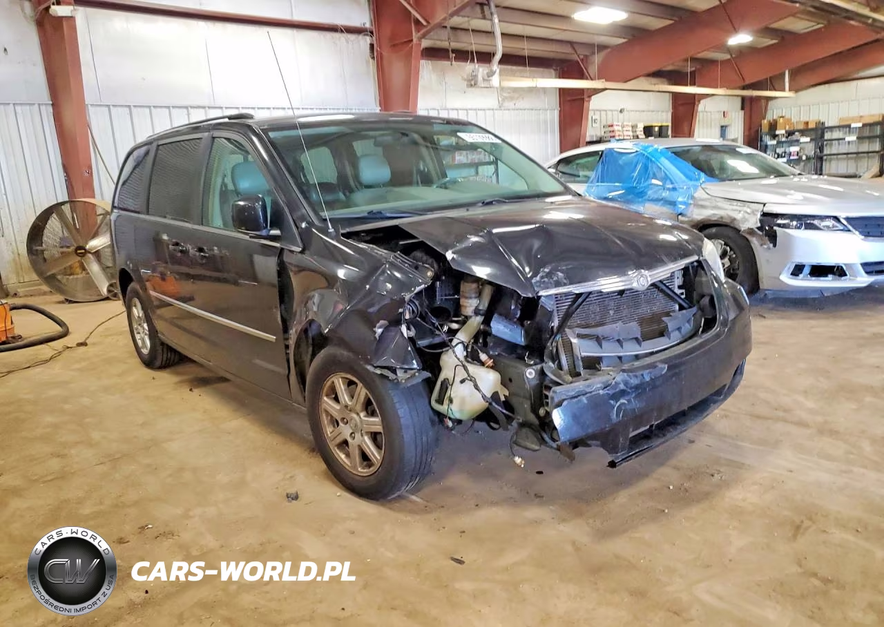 2010 Chrysler Town & Country Touring VIN:2A4RR5D12AR309175 - 4
