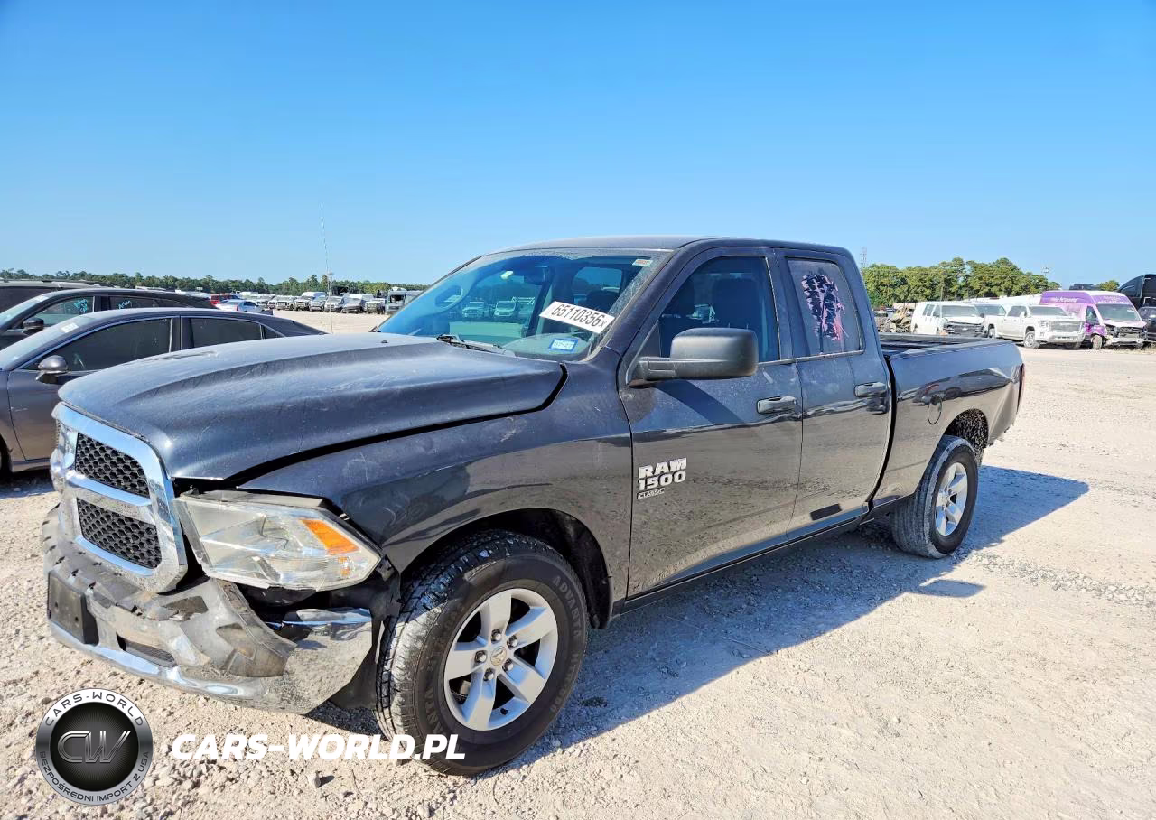 2019 Ram 1500 Classic Tradesman VIN:1C6RR6FG5KS613377 - 1