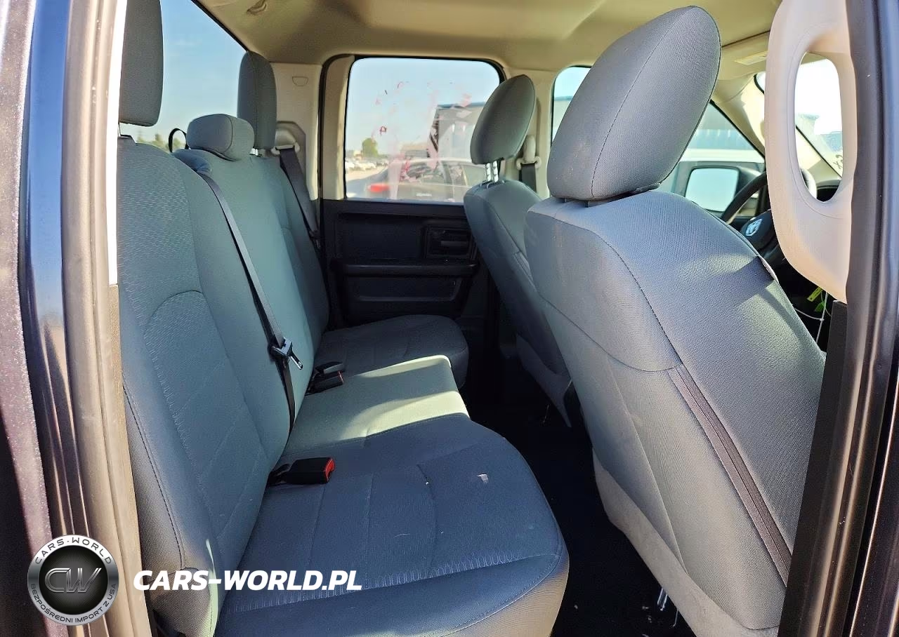 2019 Ram 1500 Classic Tradesman VIN:1C6RR6FG5KS613377 - 10