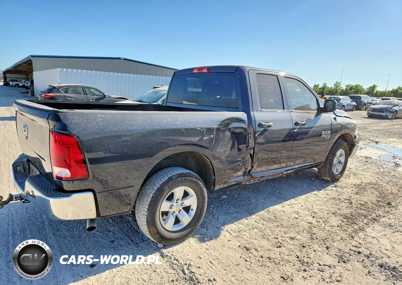 2019 Ram 1500 Classic Tradesman VIN:1C6RR6FG5KS613377 - 3