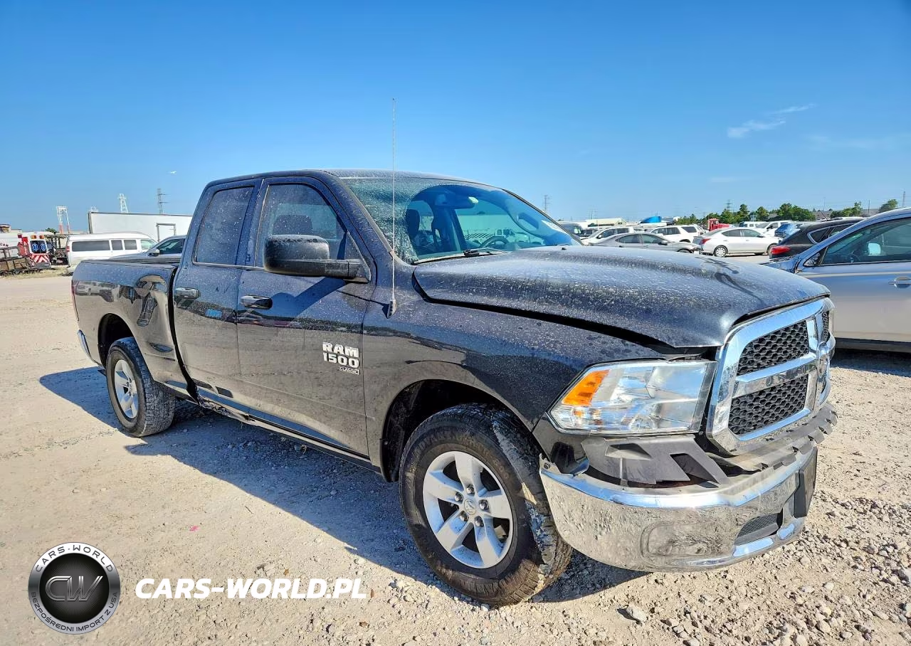 2019 Ram 1500 Classic Tradesman VIN:1C6RR6FG5KS613377 - 4