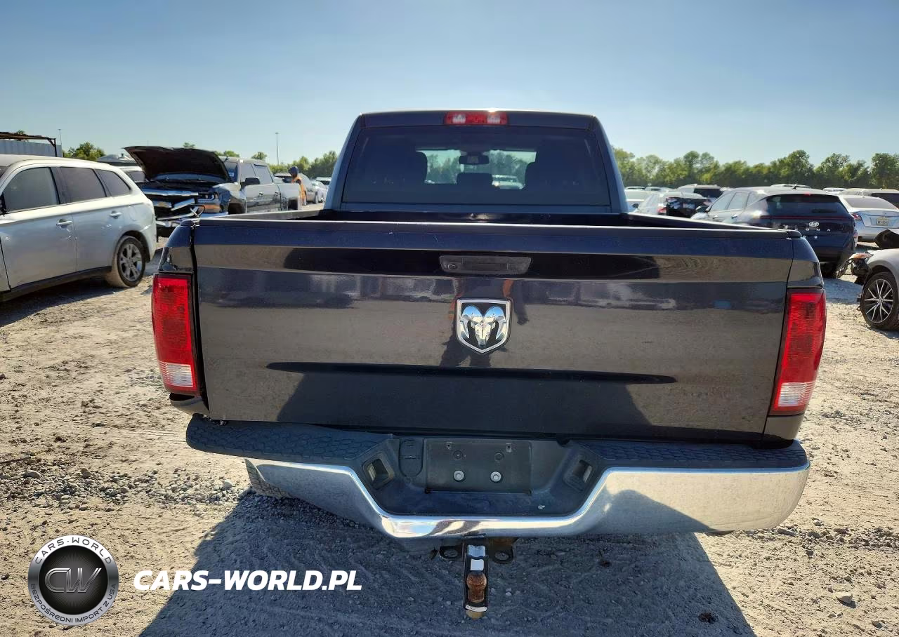 2019 Ram 1500 Classic Tradesman VIN:1C6RR6FG5KS613377 - 6