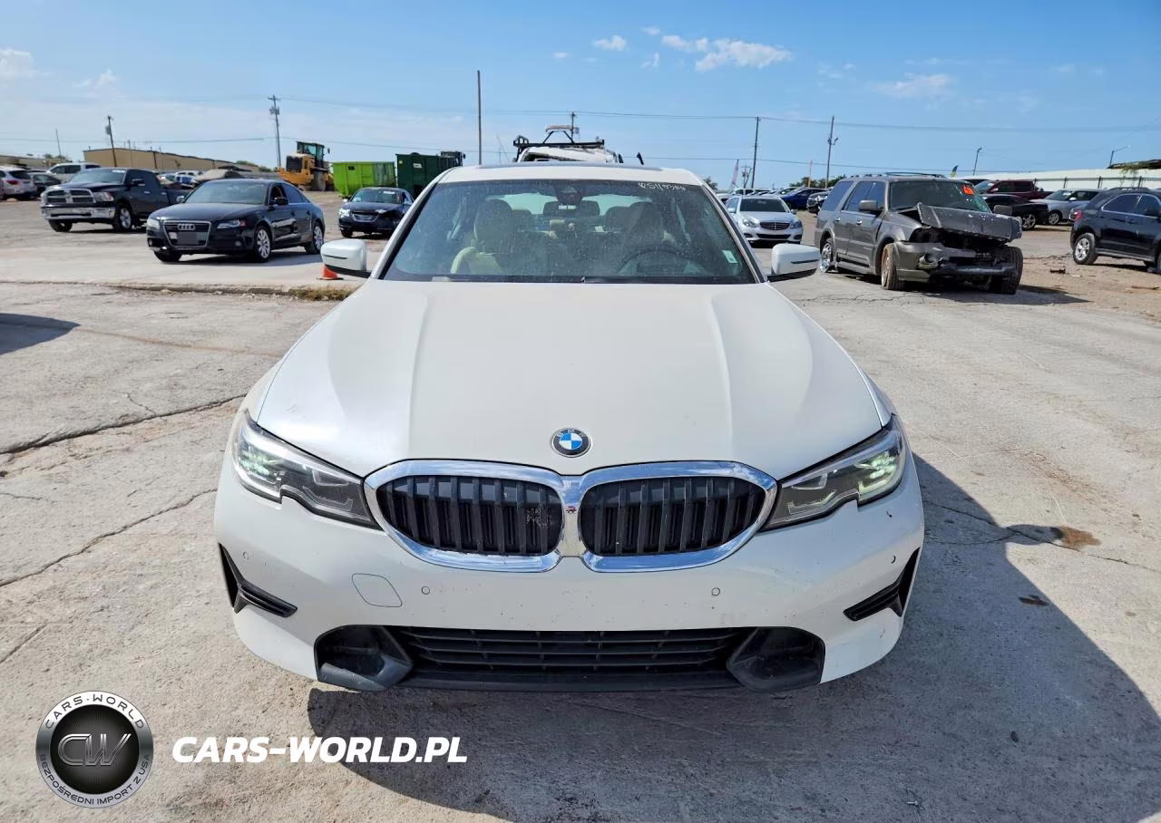 2019 BMW 330Xi VIN:WBA5R7C59KAJ80164 - 5