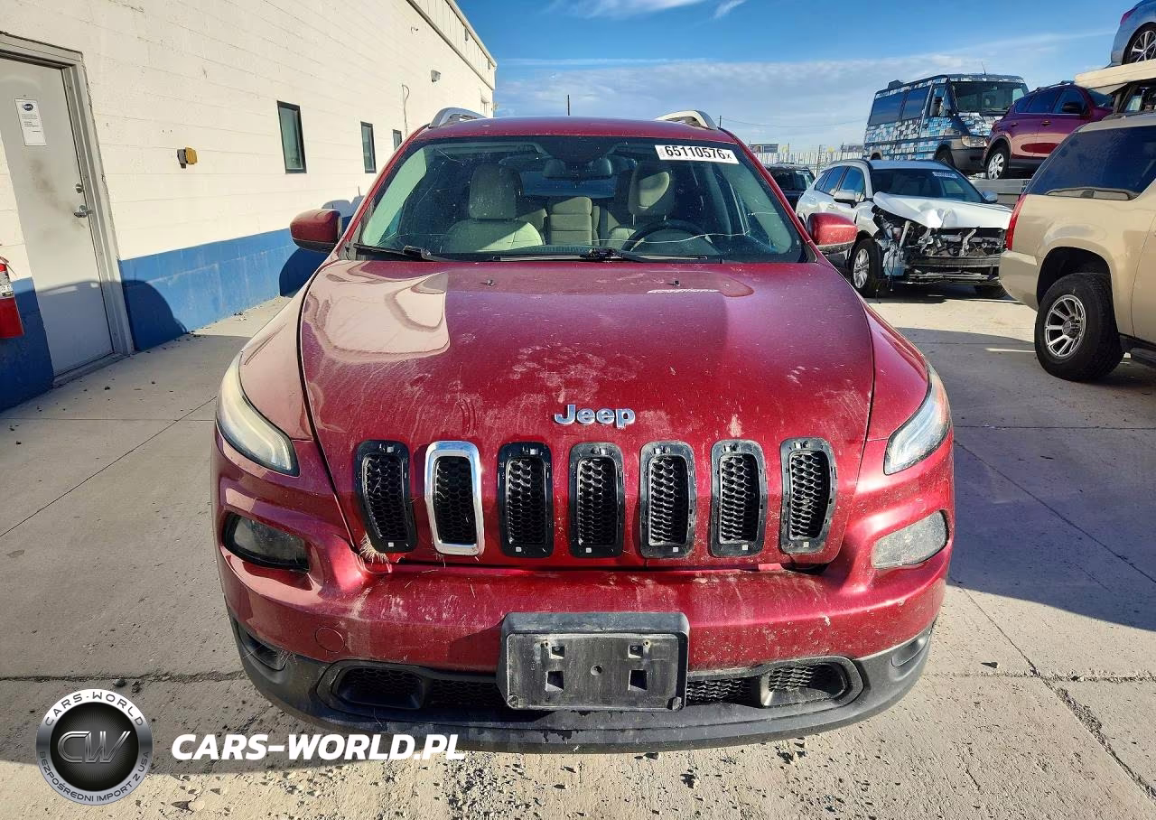 2015 Jeep Cherokee Latitude VIN:1C4PJMCS0FW510032 - 5