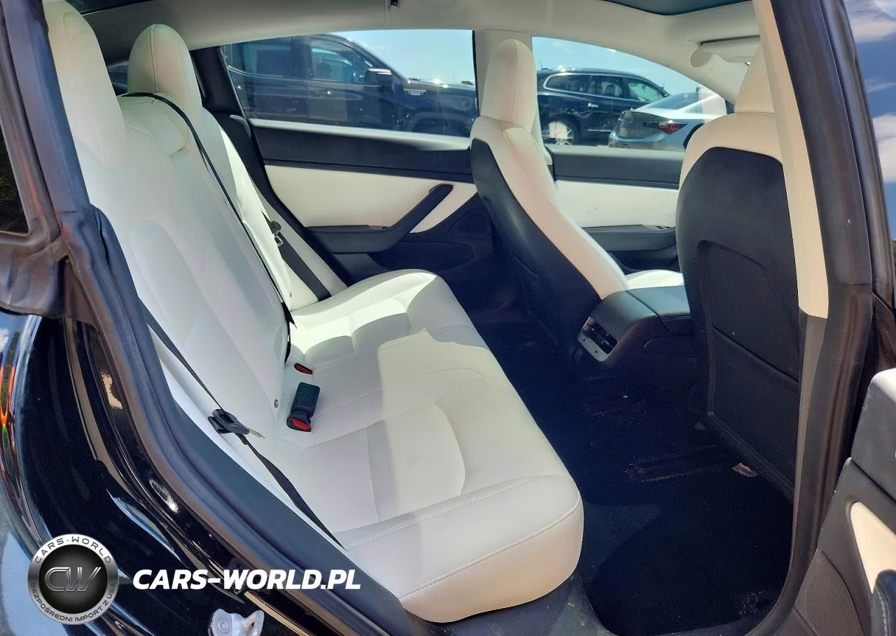 2018 Tesla Model 3 VIN:5YJ3E1EB2JF171074 - 10
