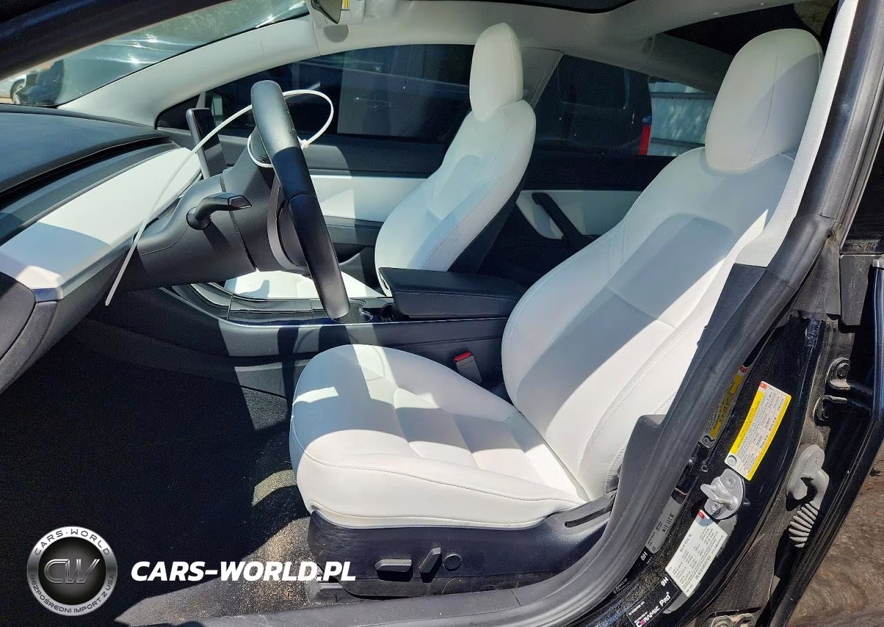 2018 Tesla Model 3 VIN:5YJ3E1EB2JF171074 - 7