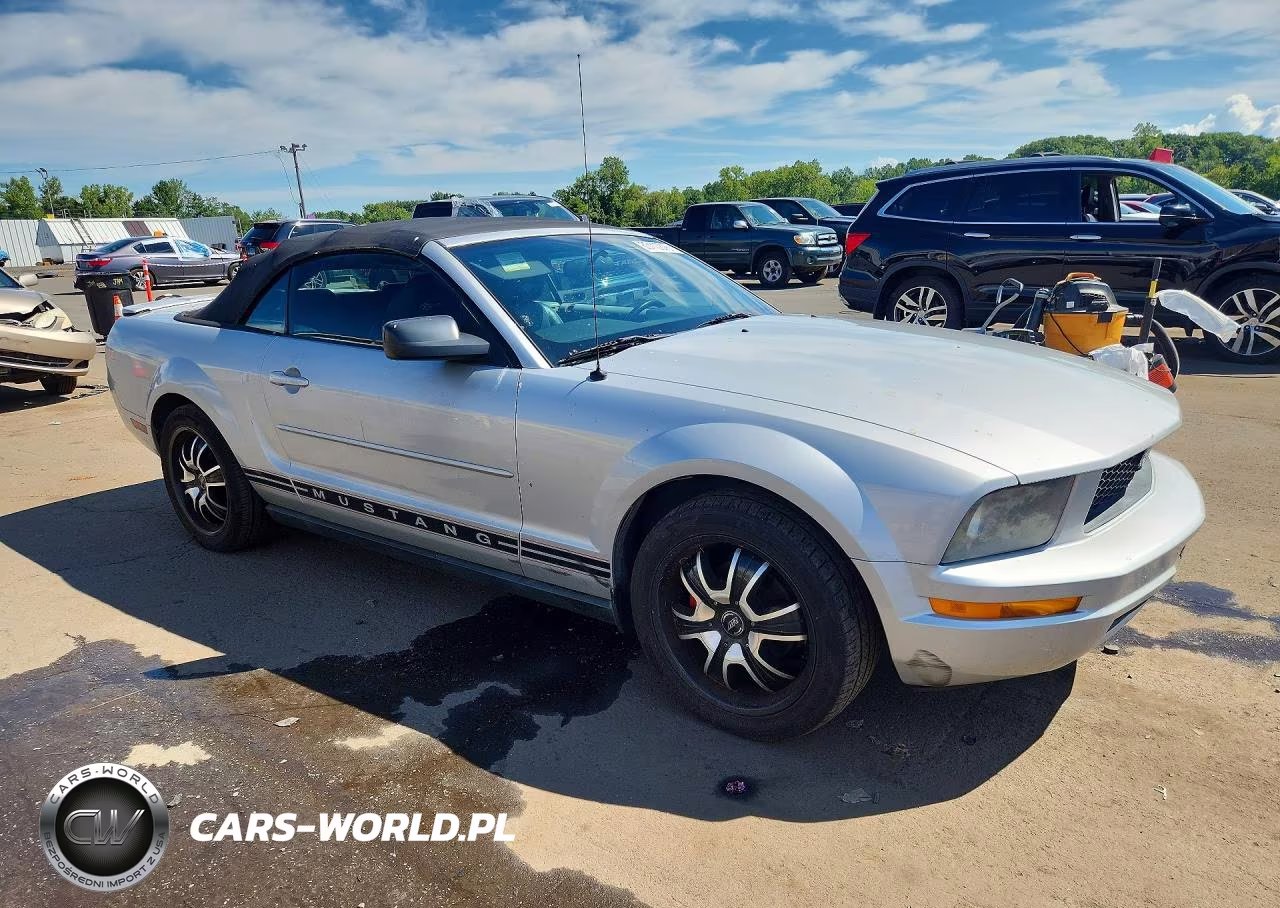 2007 Ford Mustang VIN:1ZVFT84N075201316 - 4