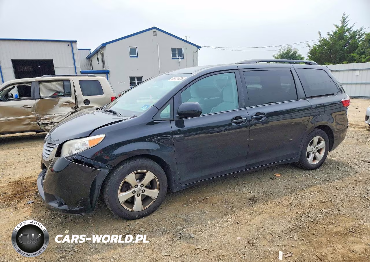 2016 Toyota Sienna Le