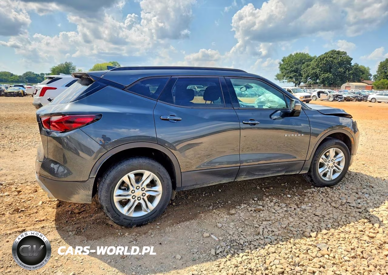 2020 Chevrolet Blazer 2Lt VIN:3GNKBCRS9LS611495 - 3