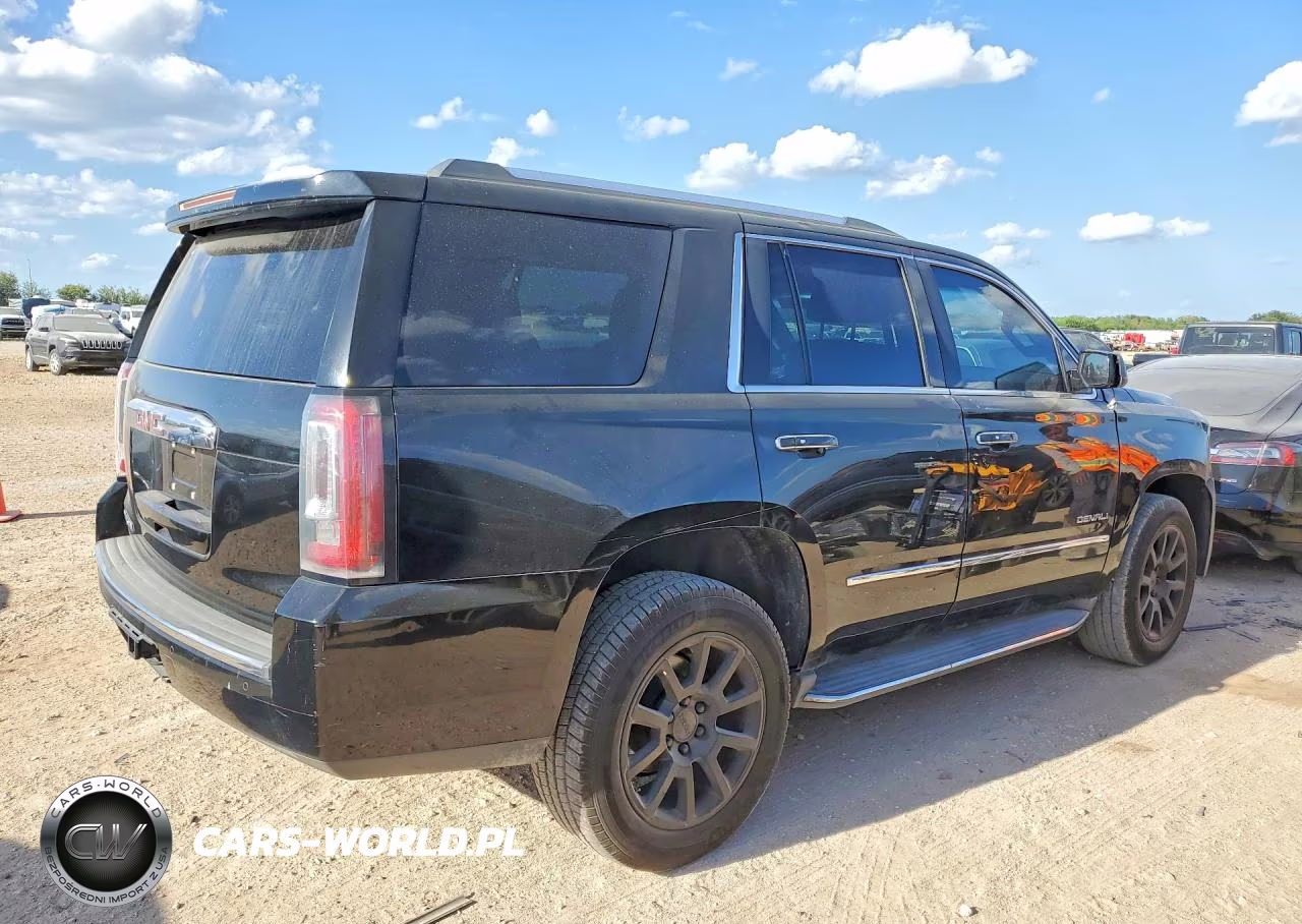 2015 GMC Yukon Denali VIN:1GKS1CKJ3FR261189 - 3