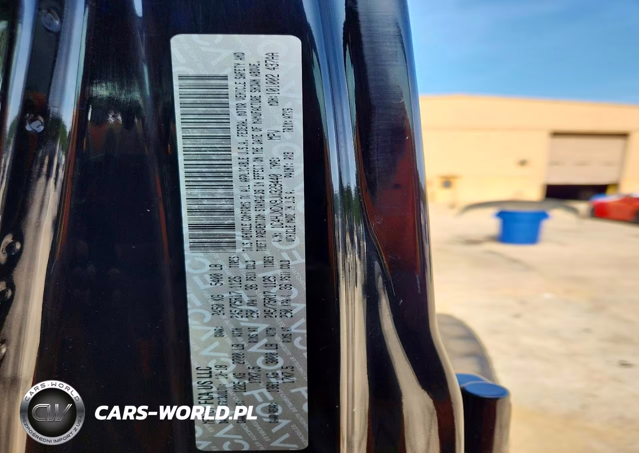 2018 Jeep Wrangler Unlimited Sport VIN:1C4HJXDN9JW329440 - 12
