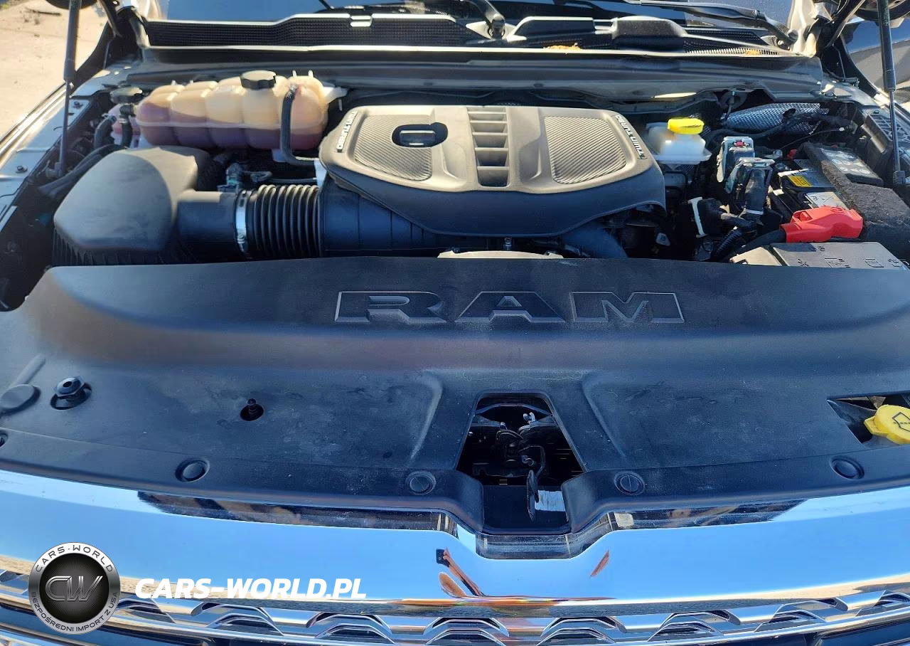 2025 Ram 1500 Limited VIN:1C6SRFHP1SN618914 - 11