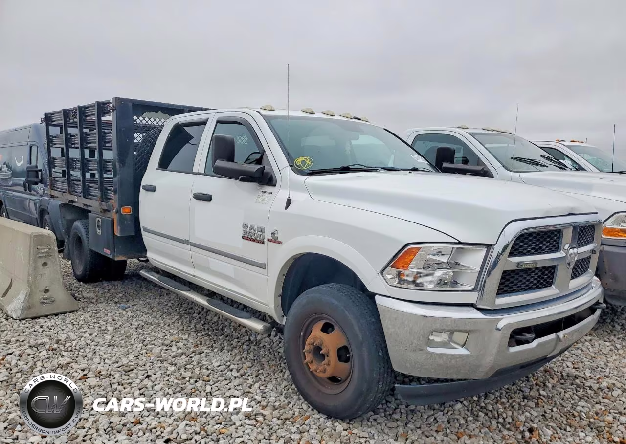 2015 Ram 3500 VIN:3C7WRTCL8FG600019 - 4