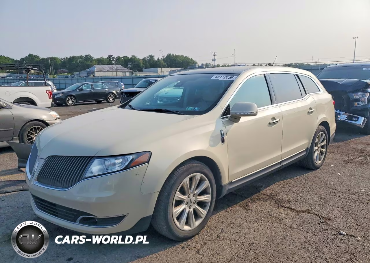 2016 Lincoln Mkt – zdjęcie 1 z 13