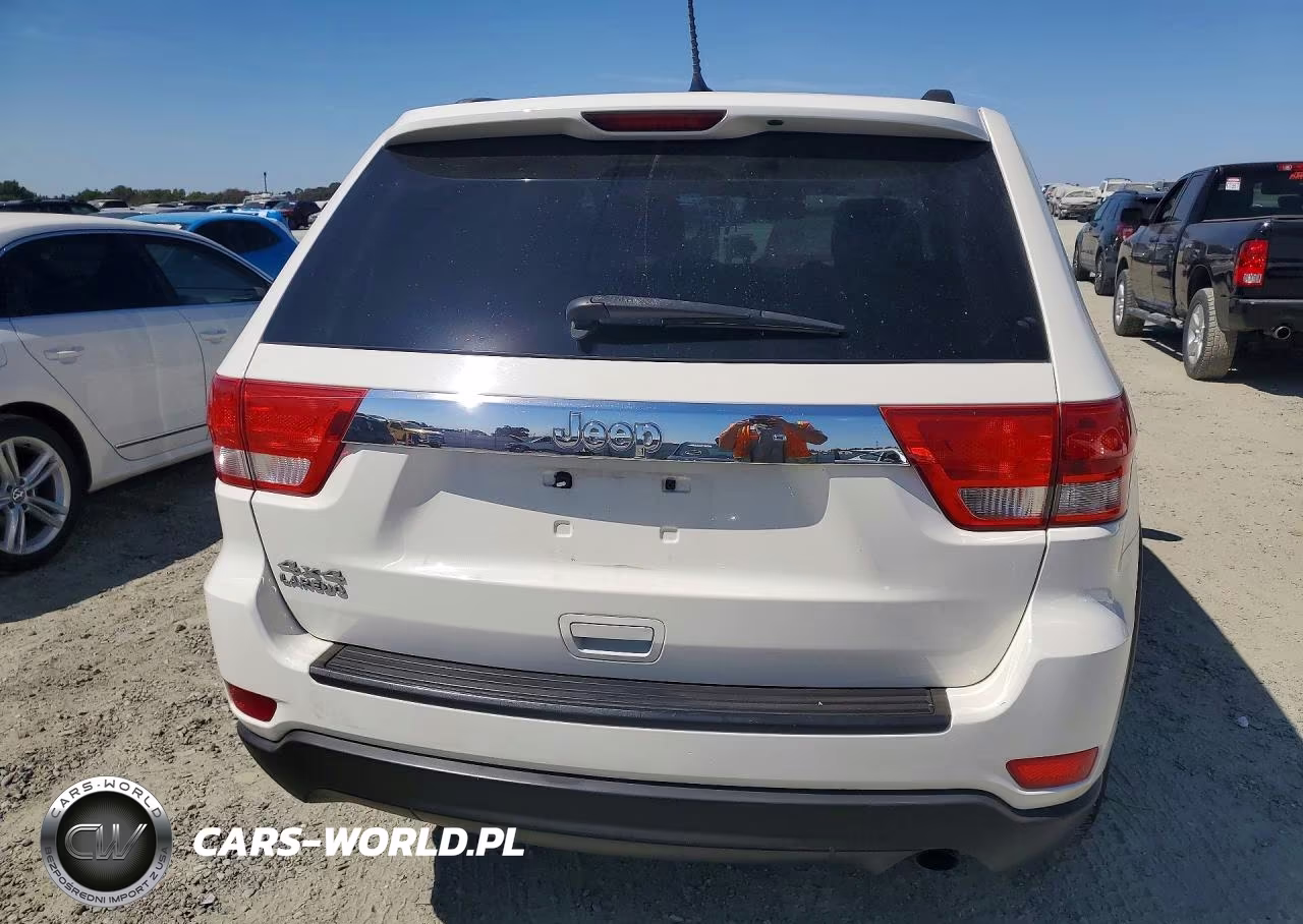 2011 Jeep Grand Cherokee Laredo VIN:1J4RR4GG0BC656332 - 6