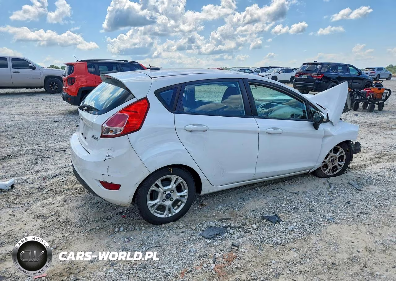 2015 Ford Fiesta Se VIN:3FADP4EJ2FM107830 - 3