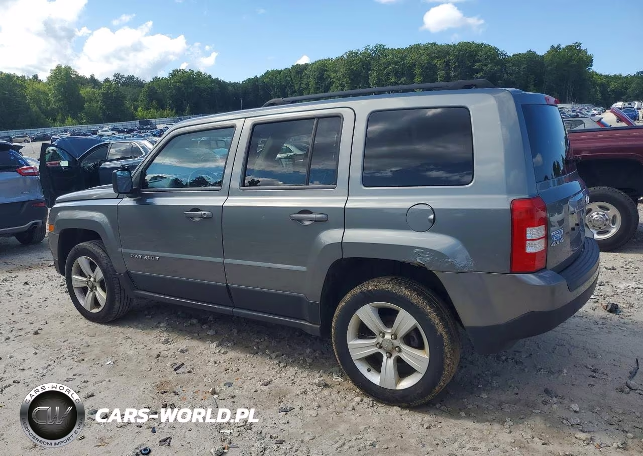 2012 Jeep Patriot Latitude VIN:1C4NJRFB9CD604773 - 2