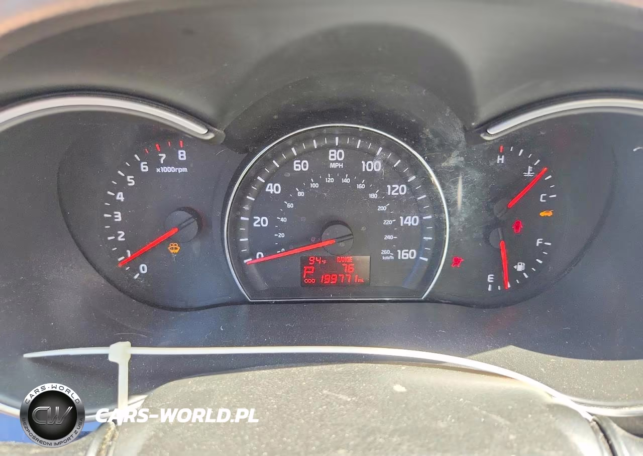 2015 Kia Sorento Lx VIN:5XYKT4A63FG655363 - 9
