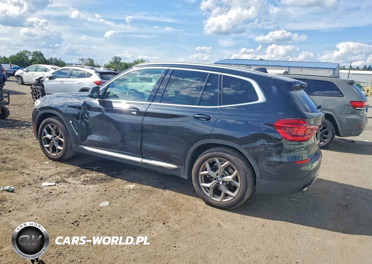 2021 BMW X3 xDrive30E VIN:5UXTS1C00M9F45143 - 2