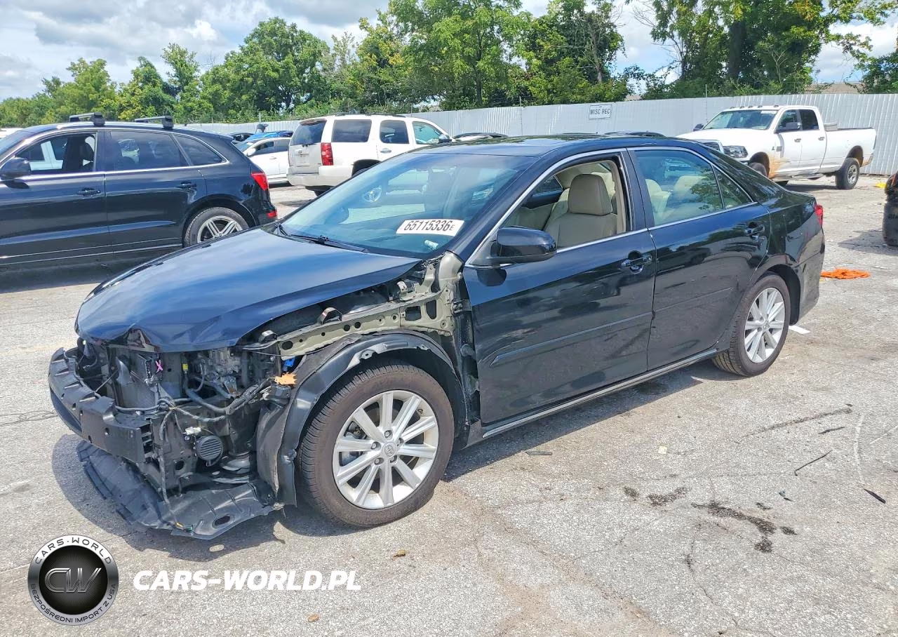 2013 Toyota Camry Hybrid Xle – zdjęcie 1 z 12