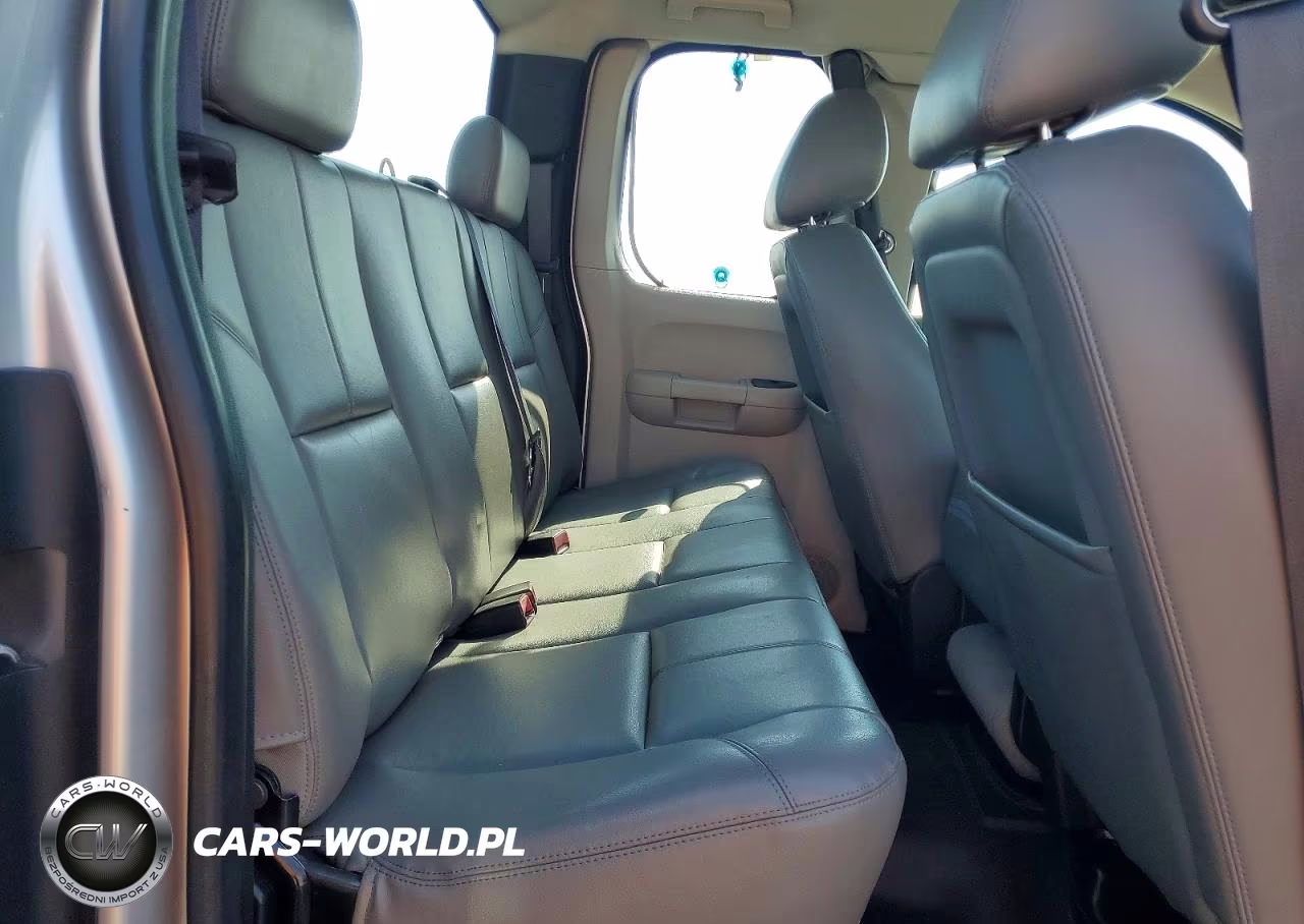 2013 Chevrolet Silverado C1500 VIN:1GCRCPE05DZ133547 - 10