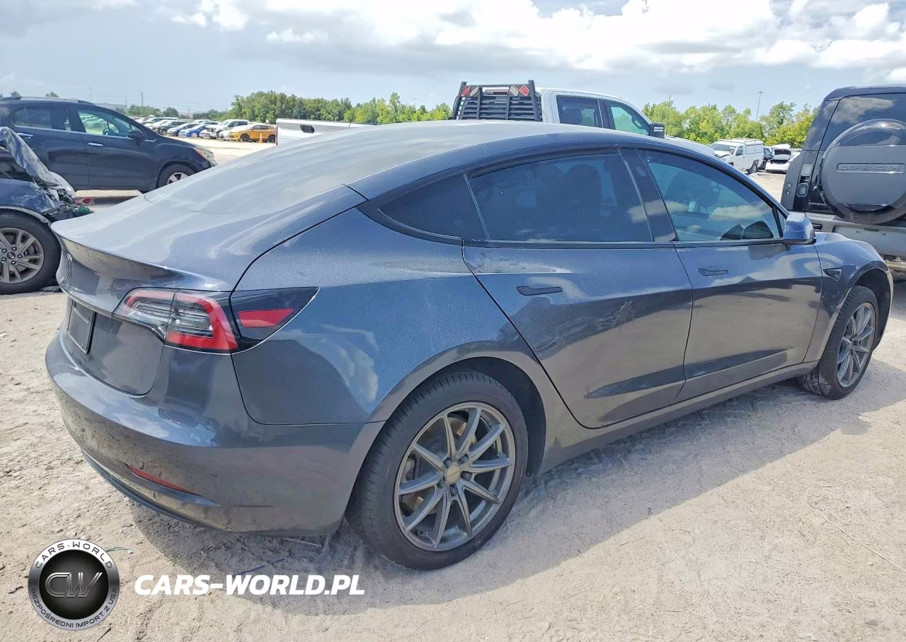 2023 Tesla Model 3 VIN:5YJ3E1EA9PF454152 - 3