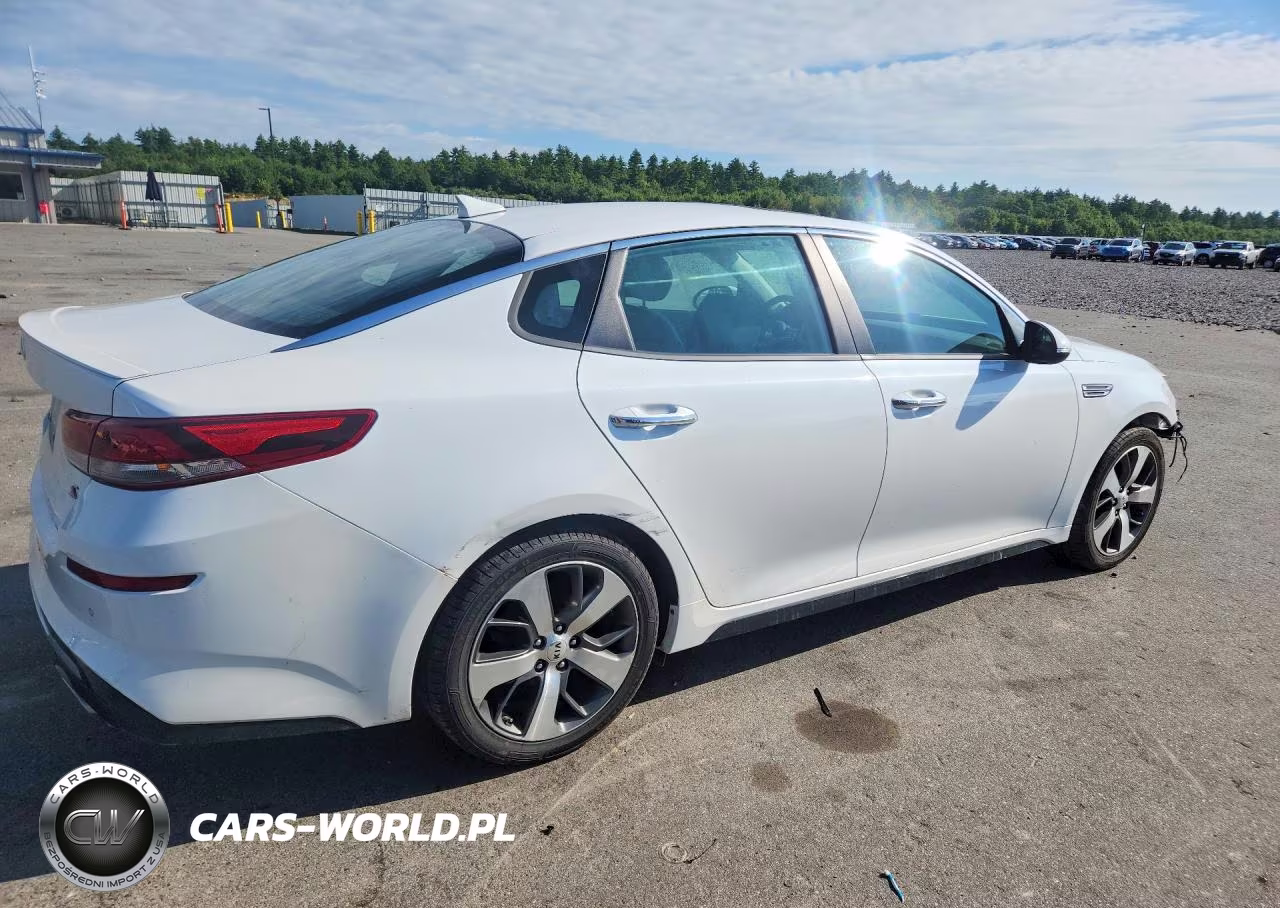 2020 Kia Optima S VIN:5XXGT4L3XLG404798 - 3