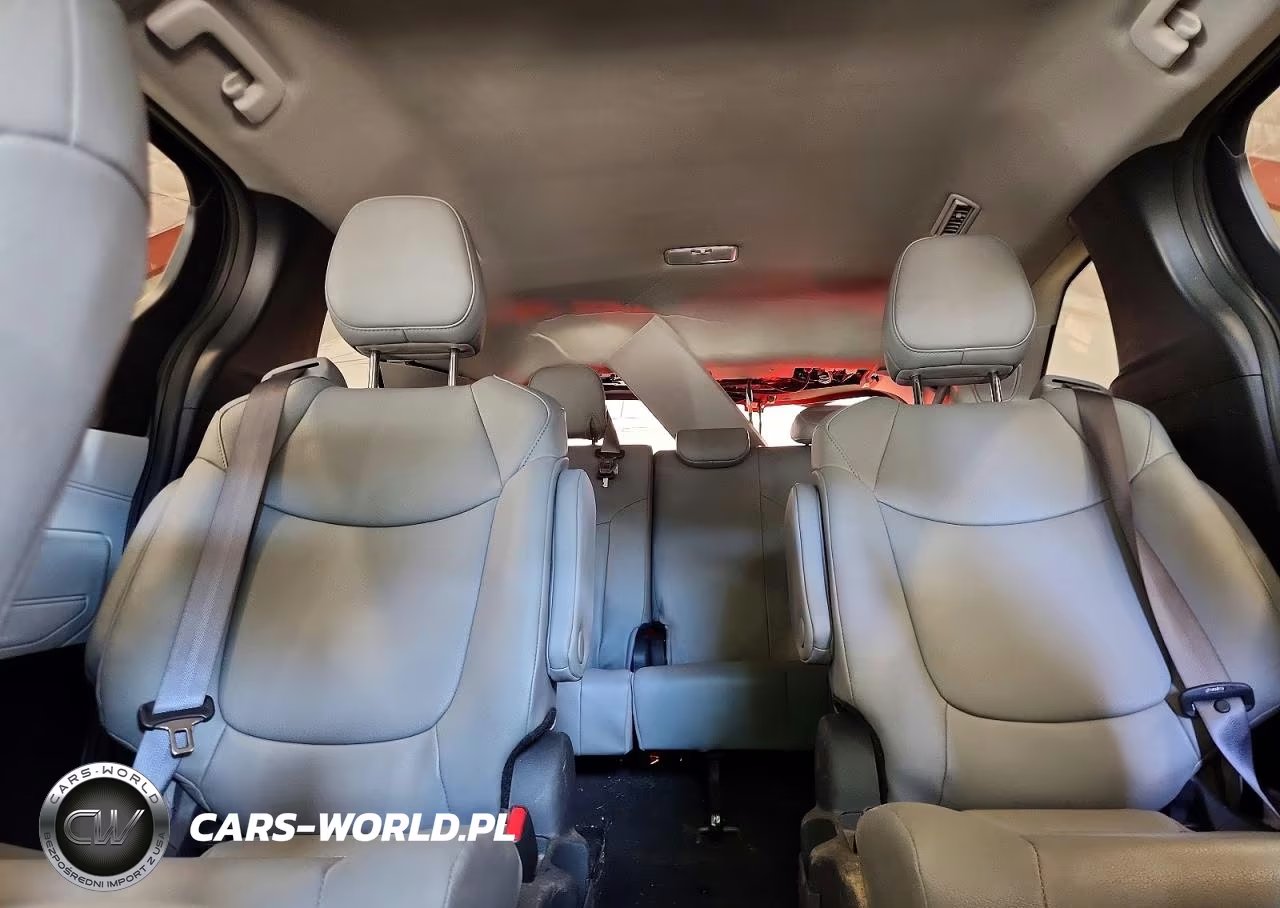 2025 Toyota Sienna Xle 7-Passenger VIN:5TDJSKFCXSS208141 - 10