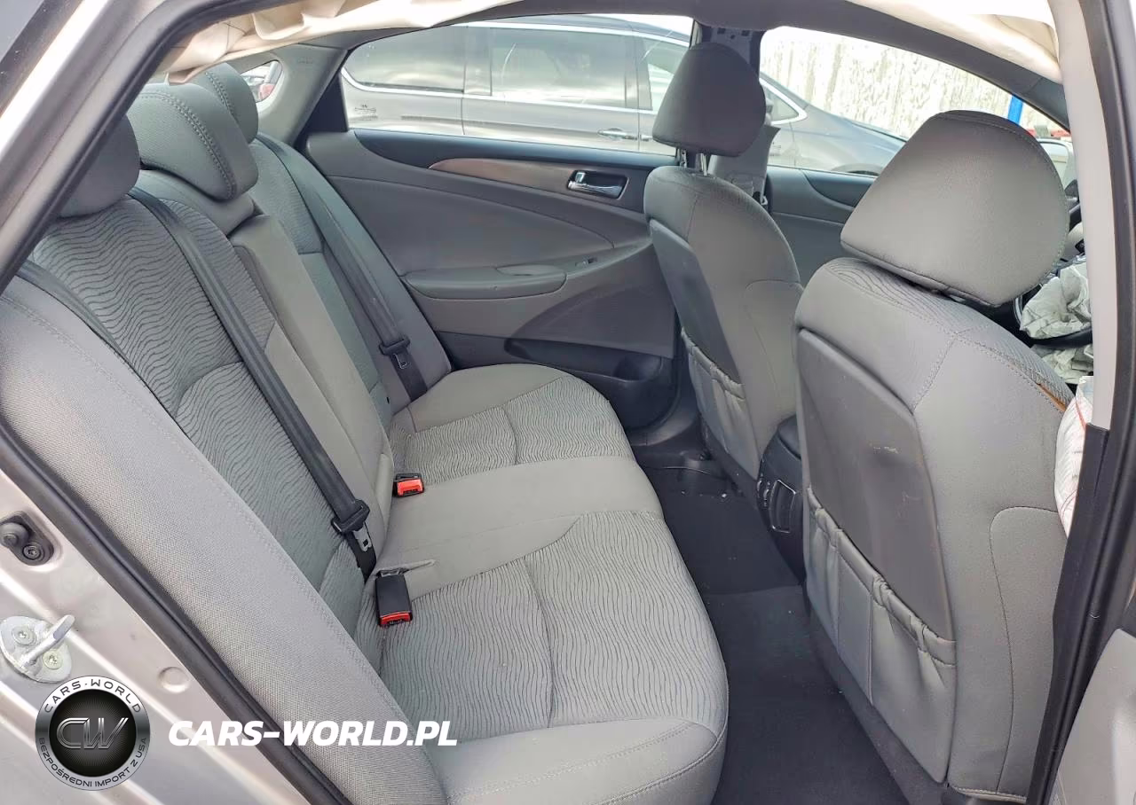 2013 Hyundai Sonata Hybrid VIN:KMHEC4A43DA085062 - 10