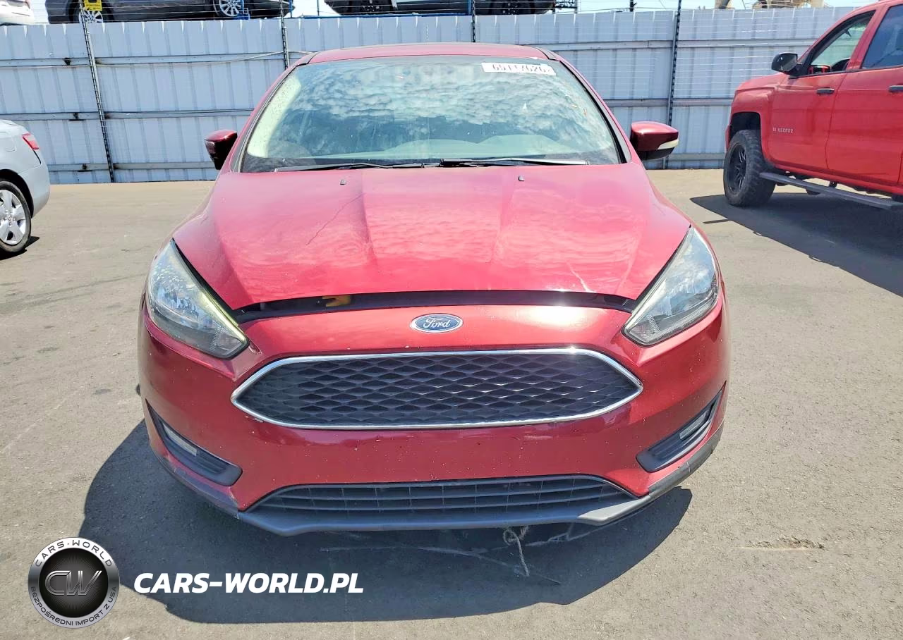 2015 Ford Focus Se VIN:1FADP3K27FL336707 - 5