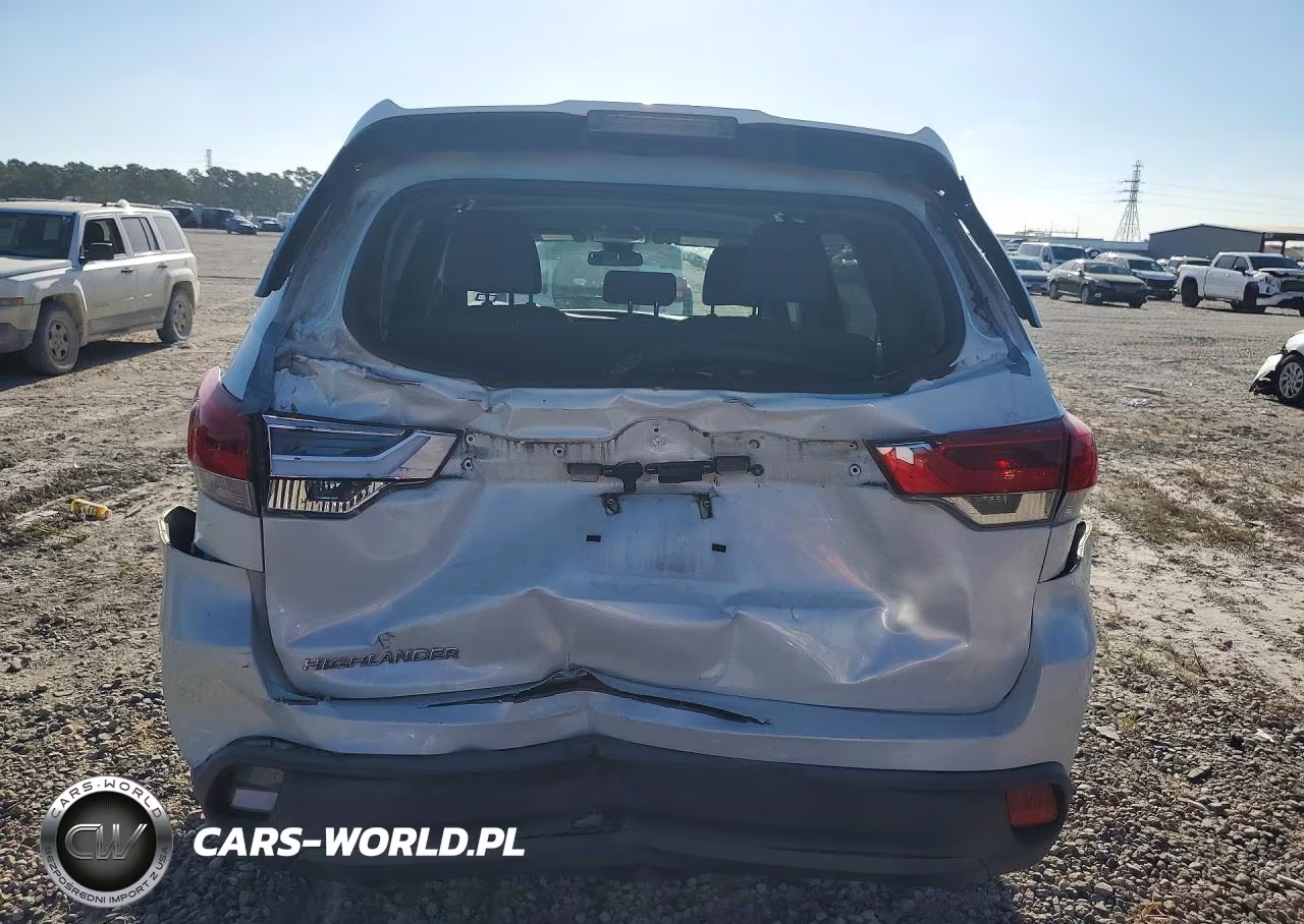 2019 Toyota Highlander Le VIN:5TDZARFH9KS061367 - 6