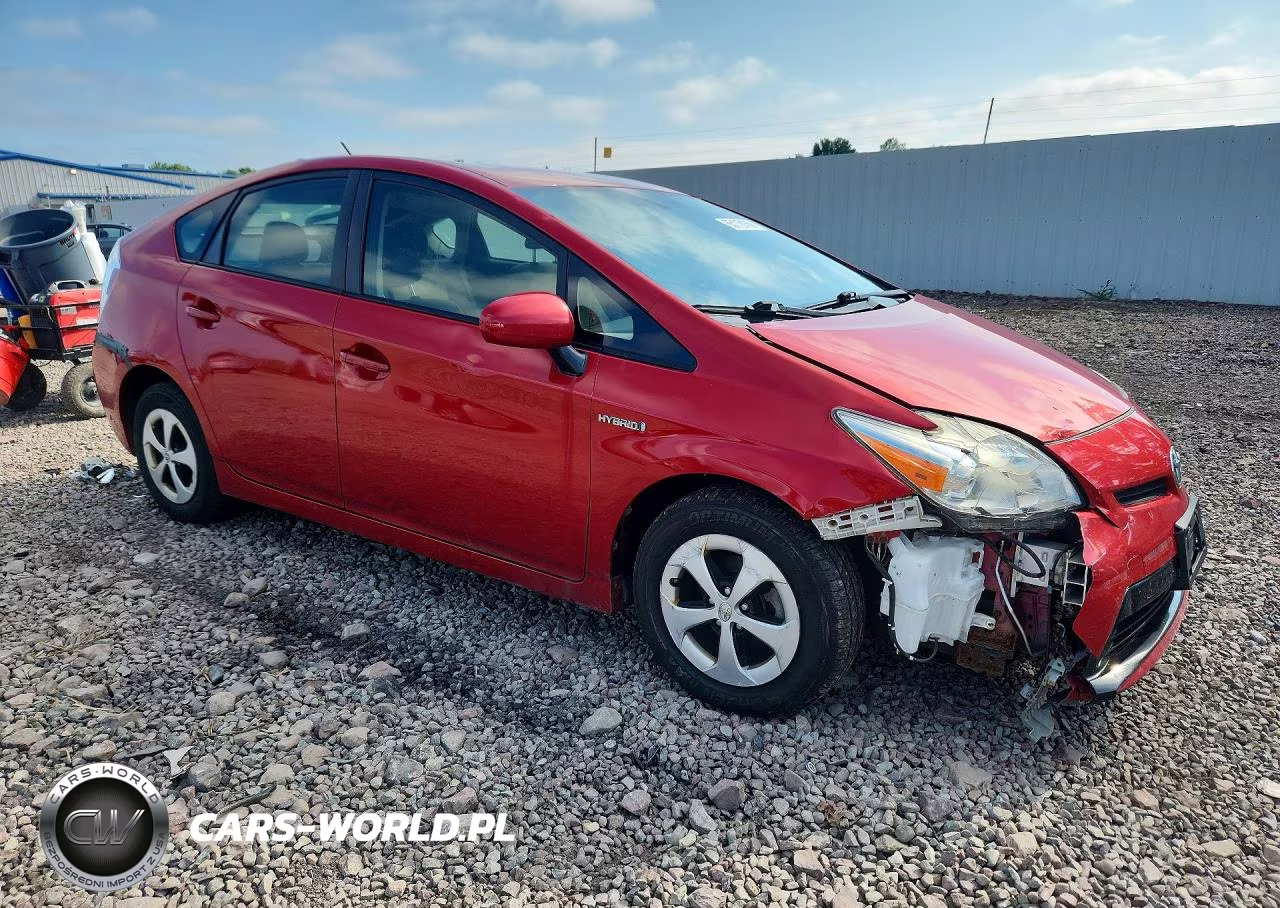 2014 Toyota Prius Two VIN:JTDKN3DU8E1807652 - 4
