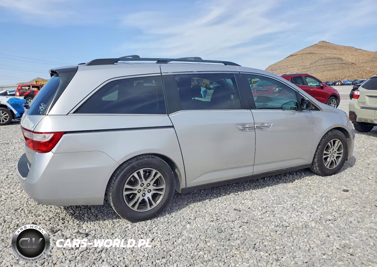 2013 Honda Odyssey Exl VIN:5FNRL5H67DB032469 - 3