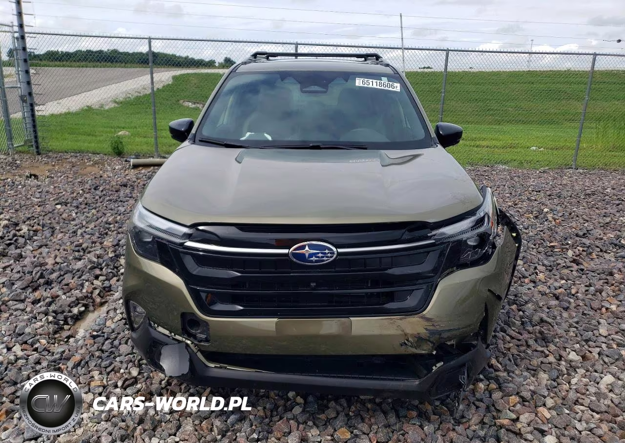 2025 Subaru Forester Touring VIN:JF2SLSTD9SH444199 - 5