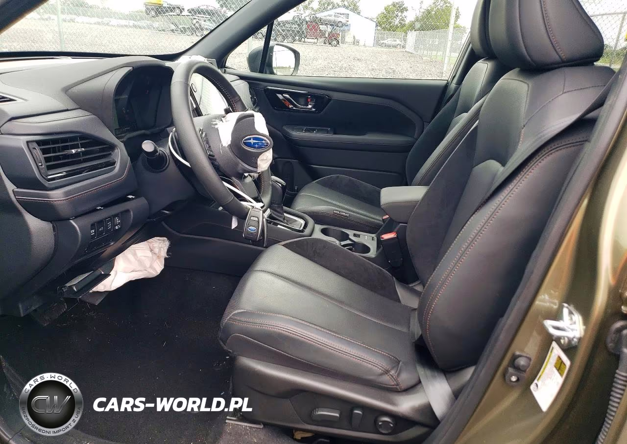 2025 Subaru Forester Touring VIN:JF2SLSTD9SH444199 - 7