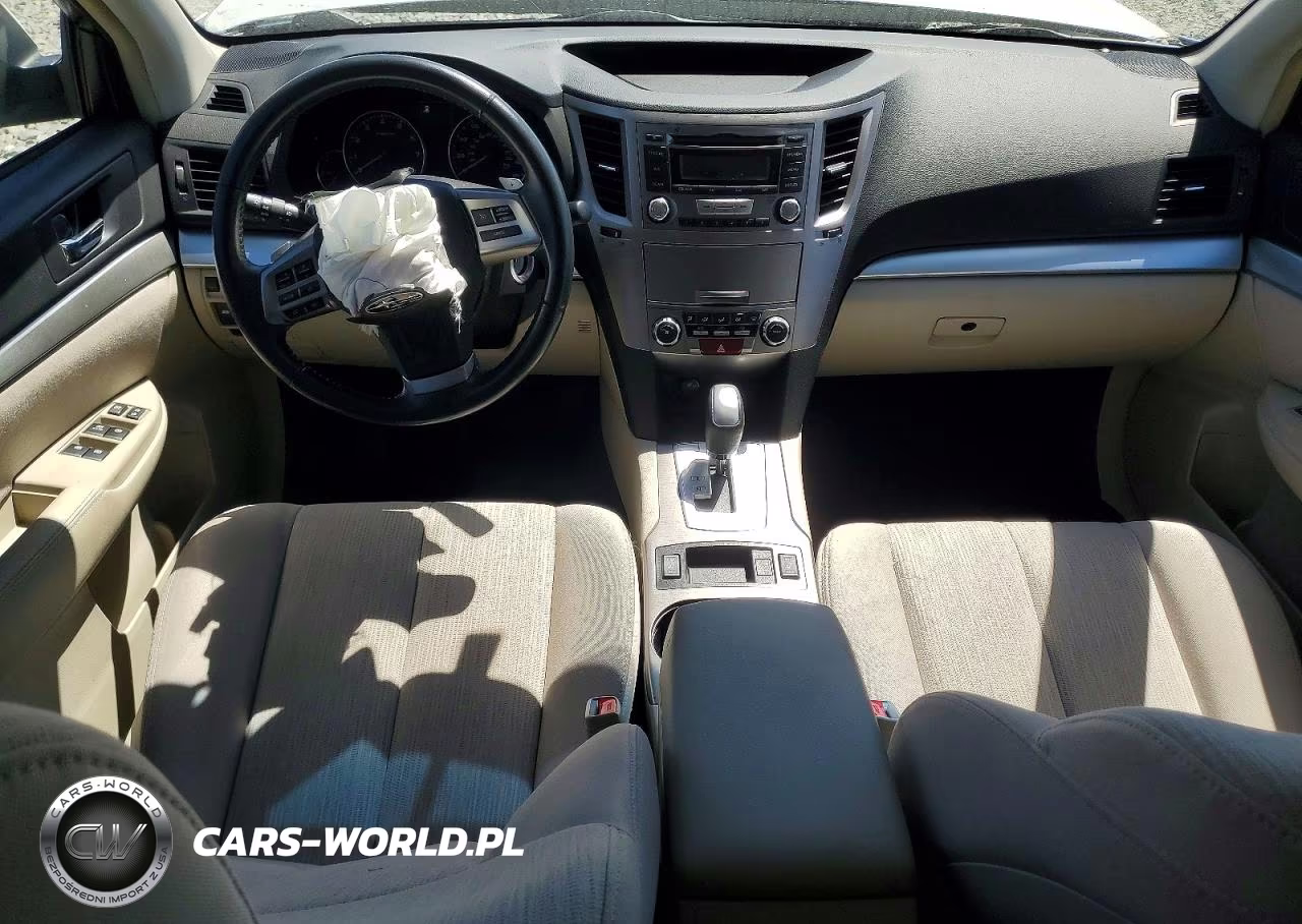 2013 Subaru Outback 2.5I Premium VIN:4S4BRBCC6D3203197 - 8